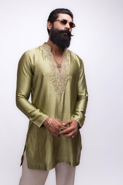 Majestic Mehendi Edit | Green Silk Embroidery Kurta