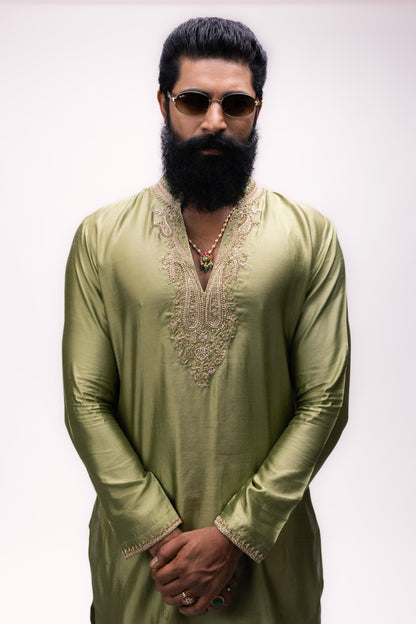 Majestic Mehendi Edit | Green Silk Embroidery Kurta