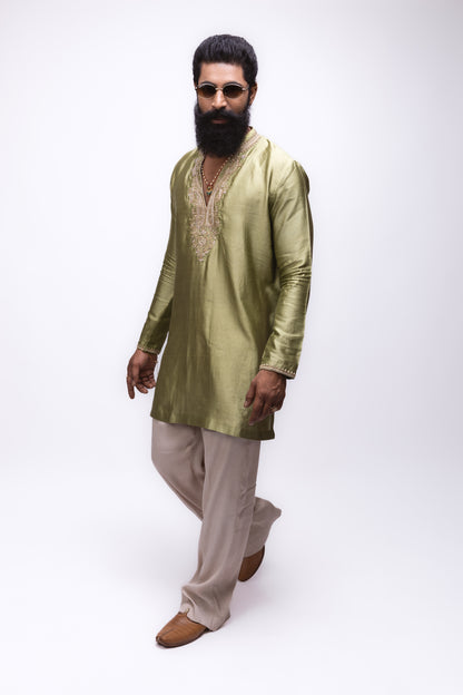 Majestic Mehendi Edit | Green Silk Embroidery Kurta