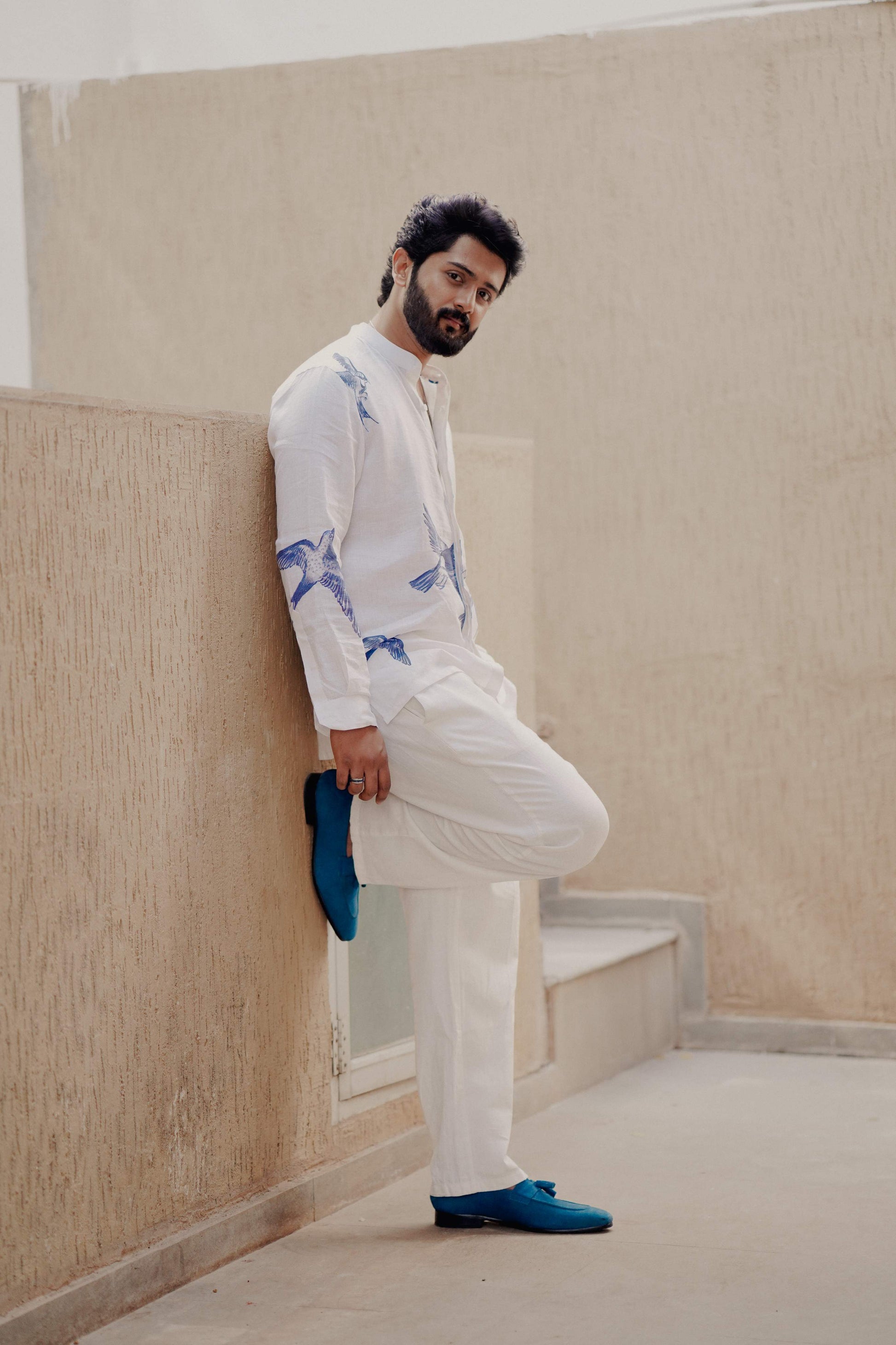 HOS Blue Sparrow Printed White Cotton Linen Mens Shirts Side view
